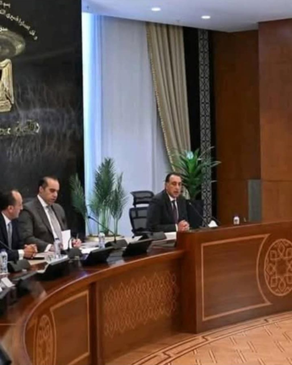 رئيس الوزراء والحوكمه
