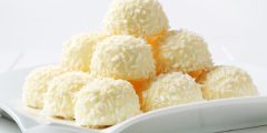 كرات جوز الهند باللبن المكثف كرات جوز الهند باللبن المكثف