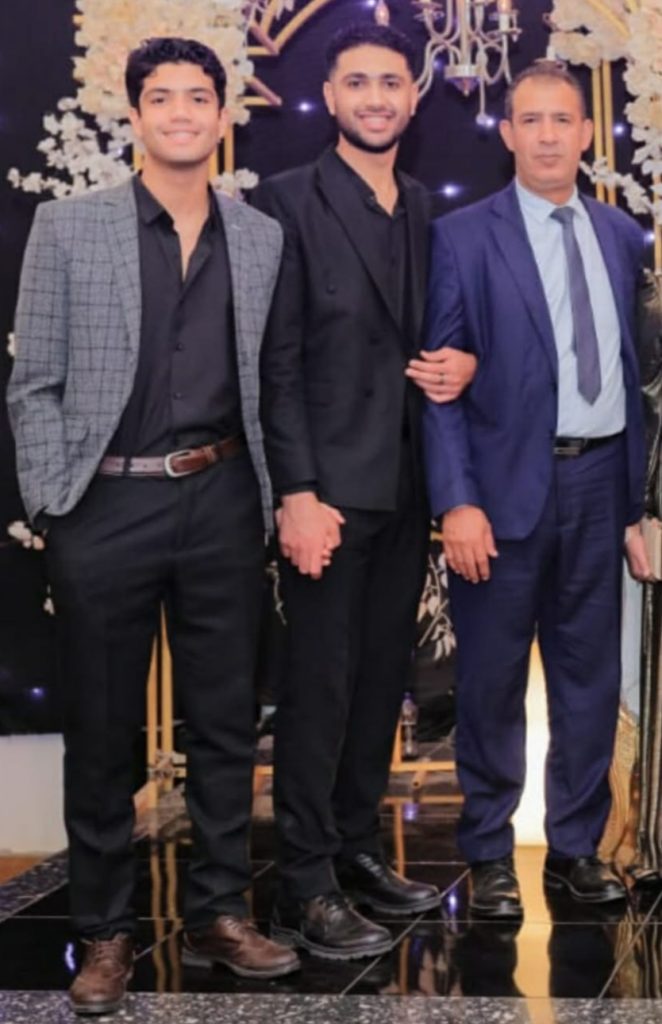 المحامي وليد طه وأبنائه