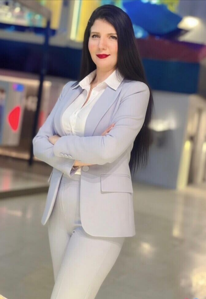 الإعلامية نانسي أحمد