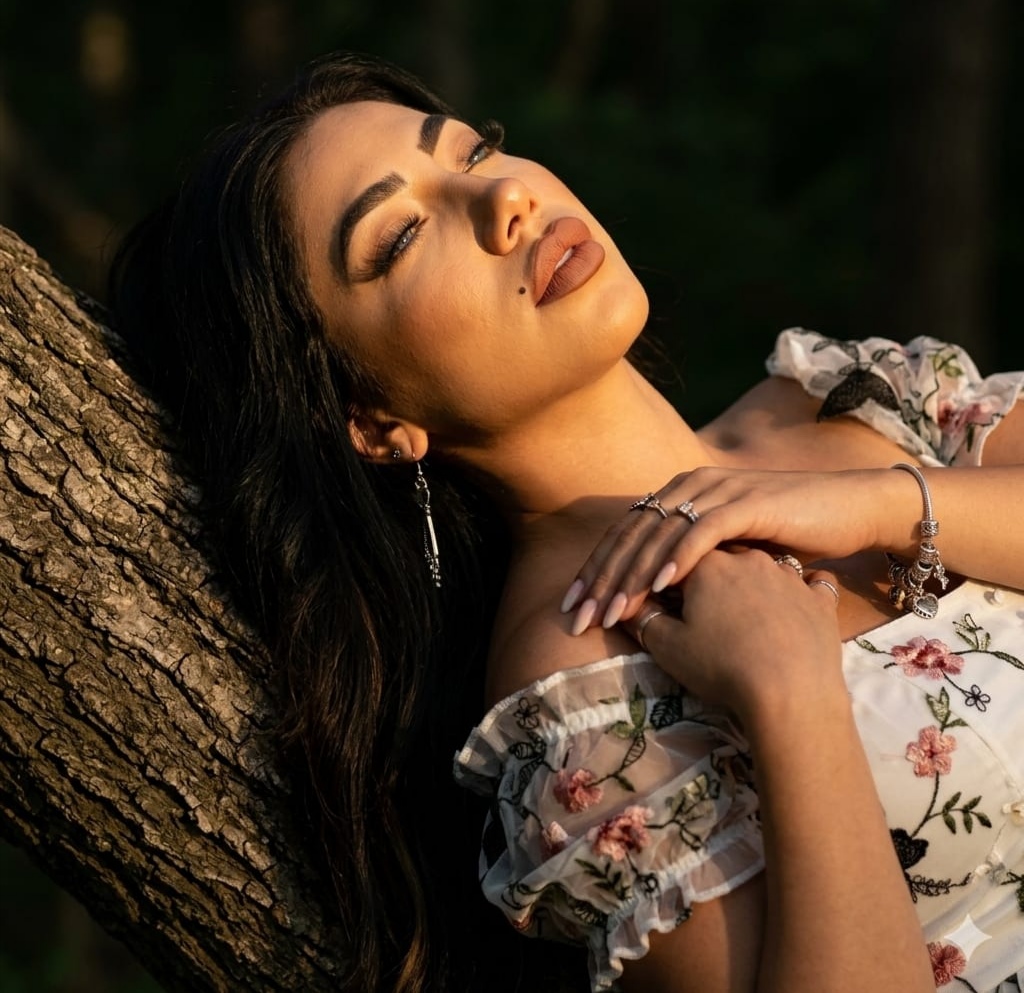 الفنانه تركية الشامخ
